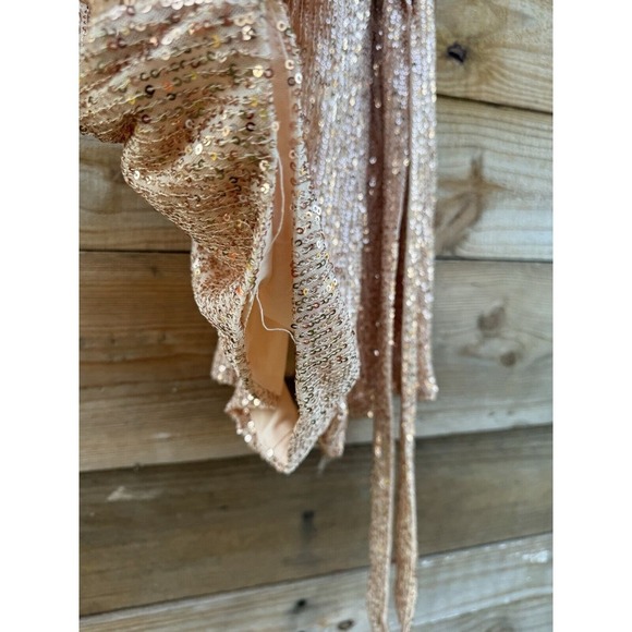 Fashion Nova Front Of The Line Sequin Romper Size Small Rose Gold Color - Picture 14 of 15